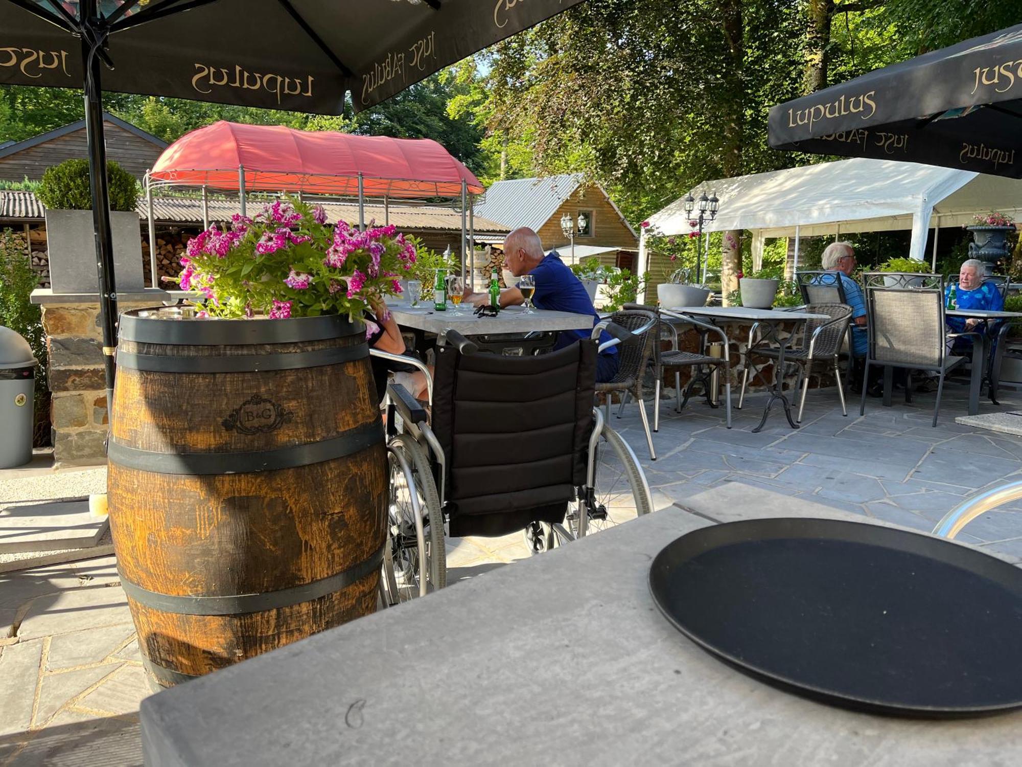 Bed and Breakfast Le Prangeleux Tenneville Esterno foto